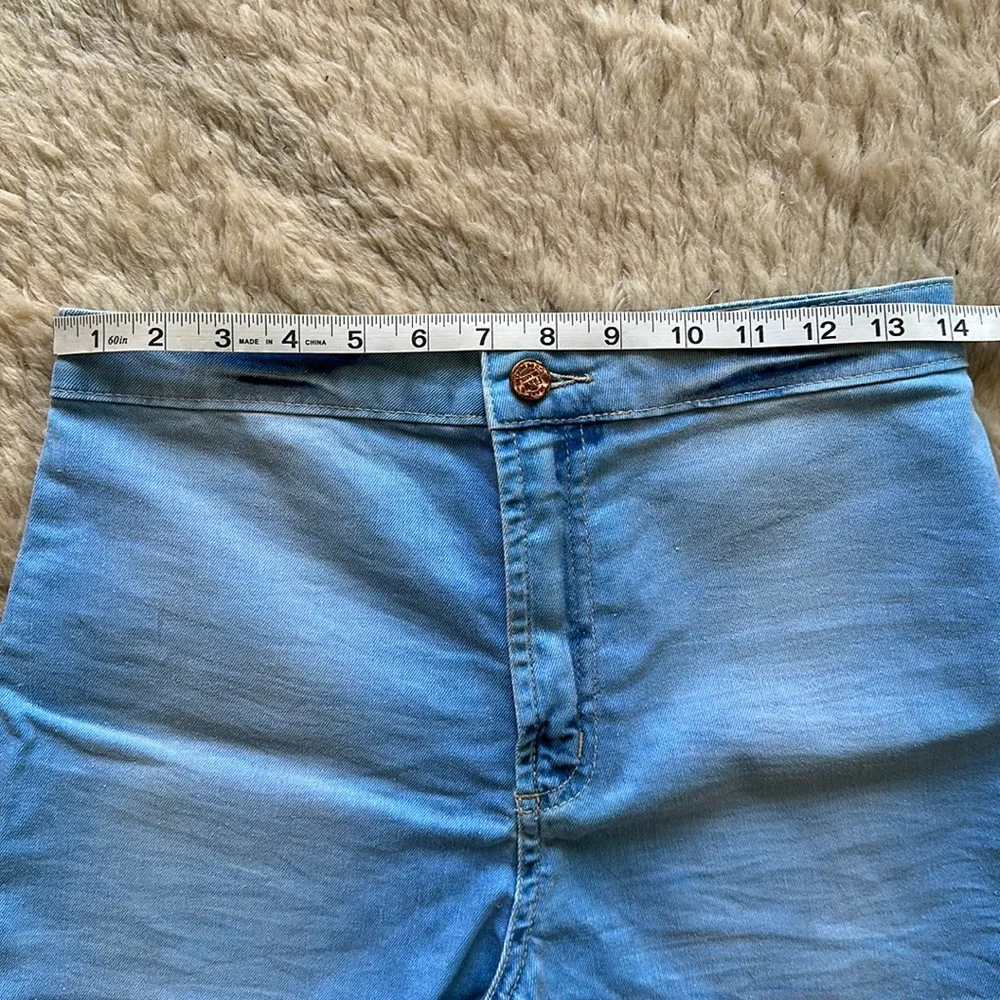 Sale⭐️New FARM RIO Denim Shorts - Picture 4 of 13